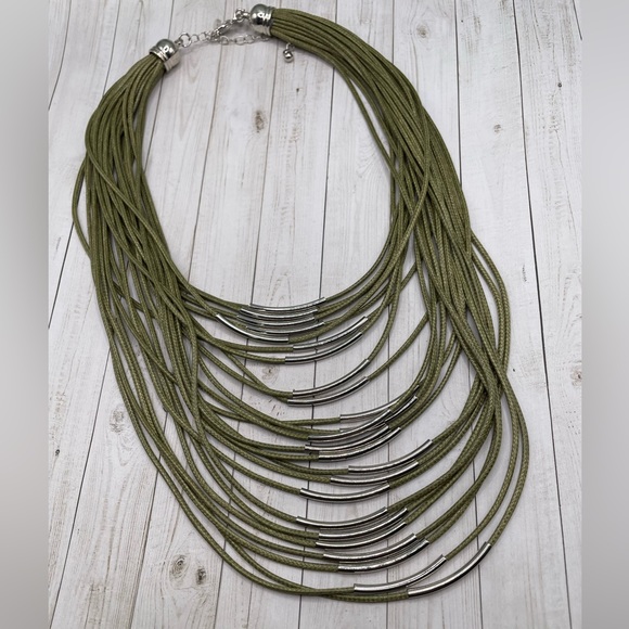 Chico's Jewelry - EUC Chico’s Olive Green/Silver Multistrand Statement Necklace